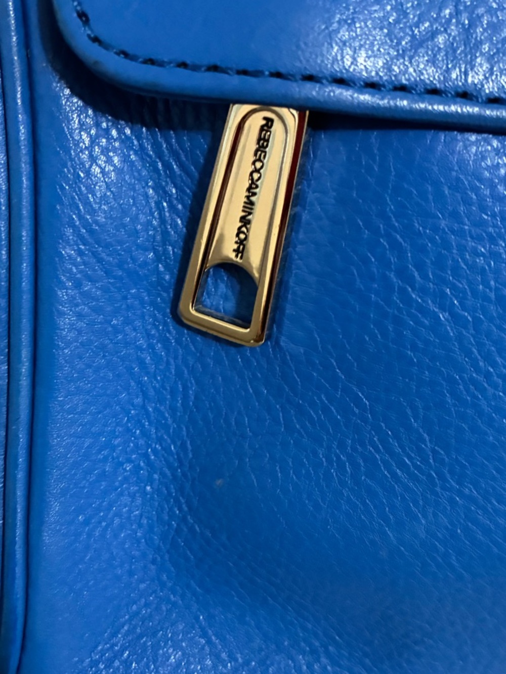 Rebecca
Minkoff EUC Blue Leather
Crossbody Bag, w/Silver-Tone
Accents - Picture 2 of 12